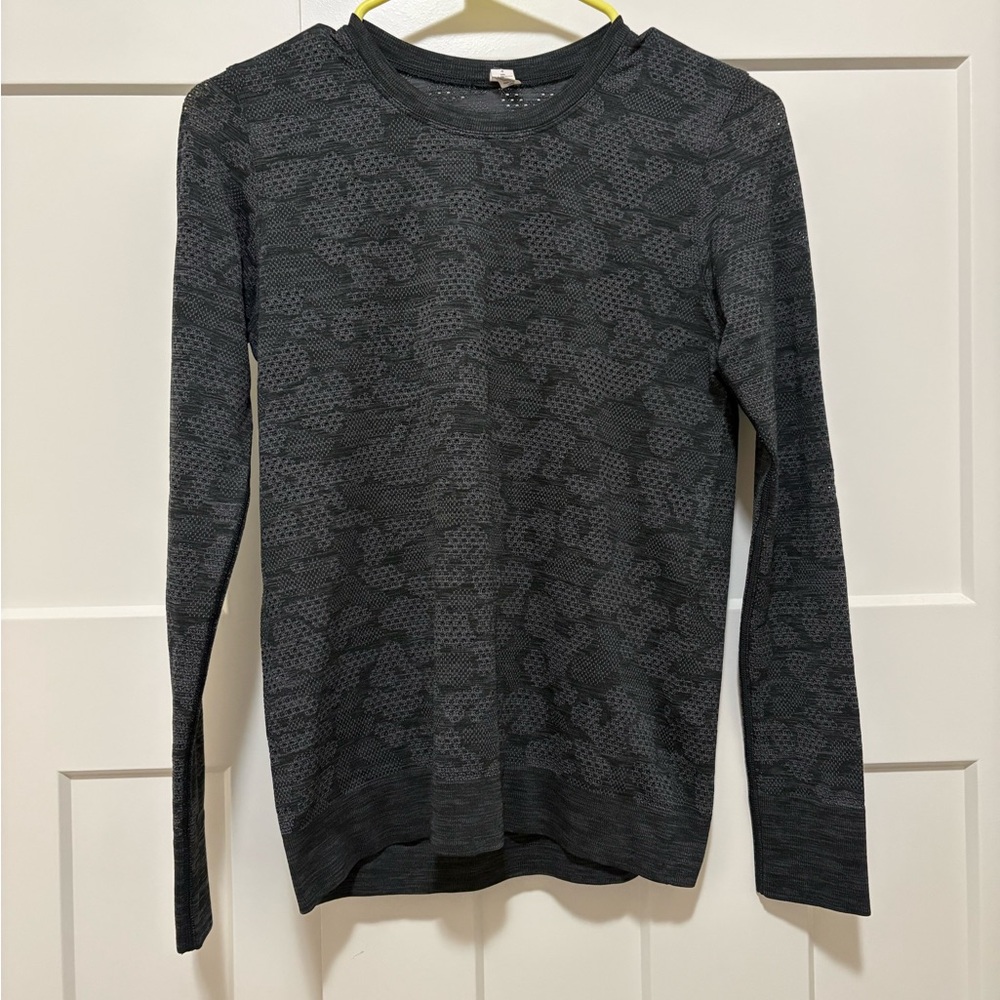 Lululemon Breeze Charcoal Long Sleeve Top-Size 4